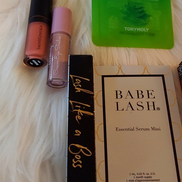 Beauty Care Bundle Worth $120 - Picture 7 of 9